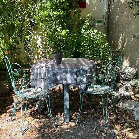 Du Cote De Chez Nous Apartment *